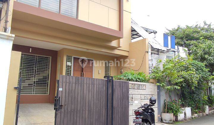 Rumah siap huni jalan Pulo Macan Raya Tomang 1