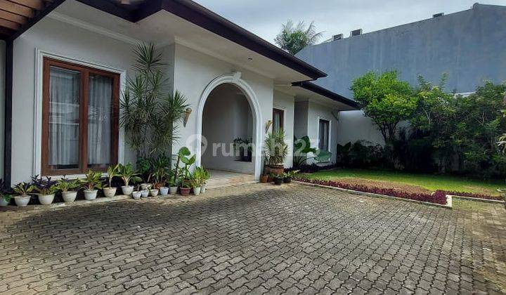 Dijual Rumah Cantik Ampera Kemang Jakarta Selatan 1