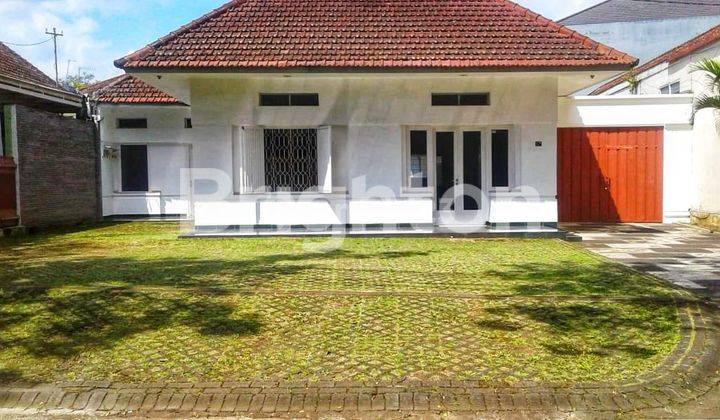 Sewa Rumah Heritage Luas Strategis Nempel Jalan Ijen 1