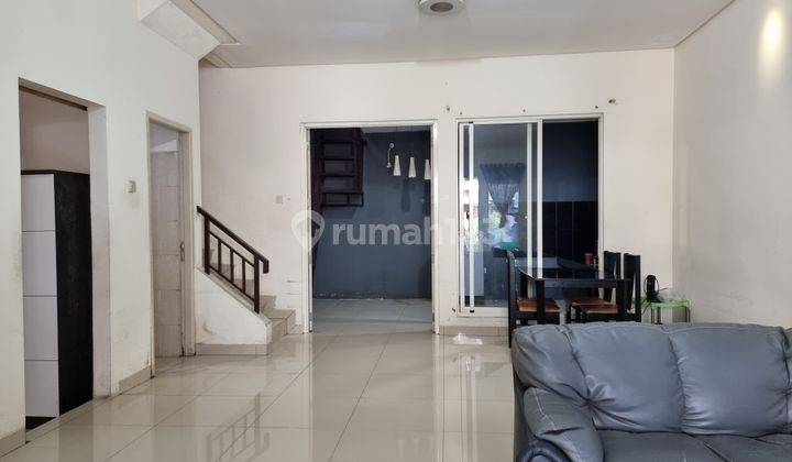 Disewakan Rumah Murah Rapi di Puri Mansion Siap Huni ukuran 8x15 1