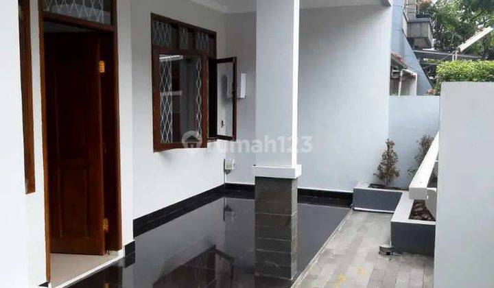 Rumah Bagus Siap Huni Sertifikat Hak Milik di Arcamanik Bandung 1