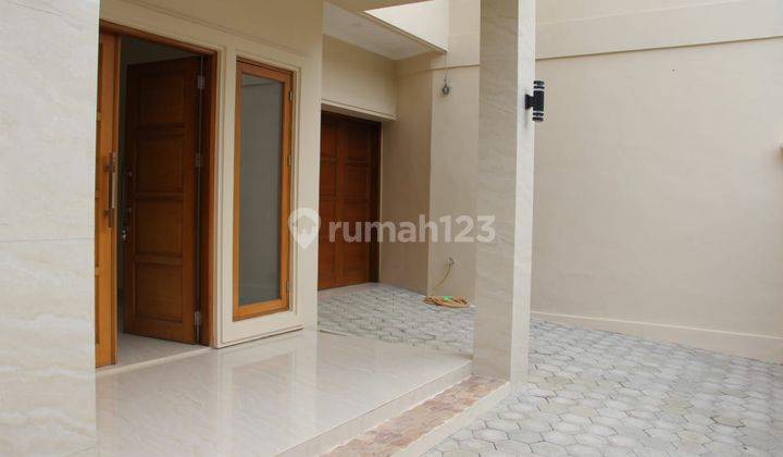 Dijual Rumah Asri dan Bebas Banjir 8BR, Unfurnished - Tanah Kusir, Jakarta Selatan 1