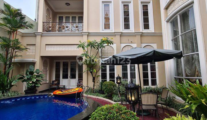 Rumah Mewah Classic Mediterania Fully Furnish di Duren Sawit Jakarta Timur 2