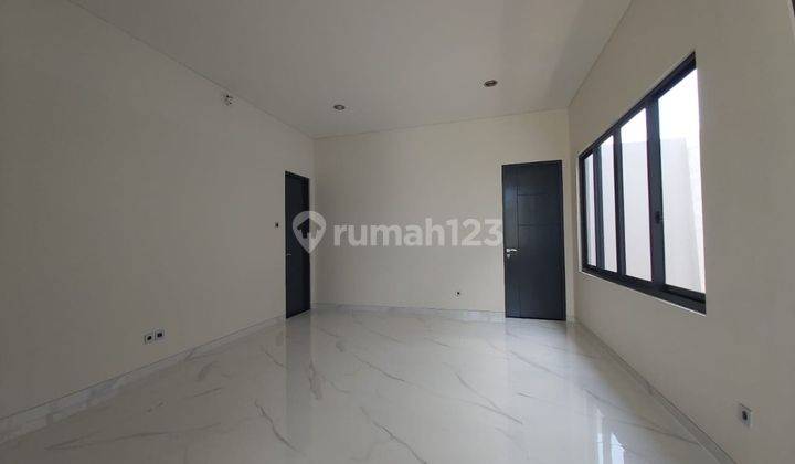 Pakuwon Indah One Golf Terrace - Minimalis Full Renov seperti Baru 2