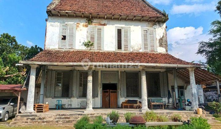 Rumah Klasik Tempo Dulu di Pusat Kota Kembangsari,kota Semarang Dijual  1