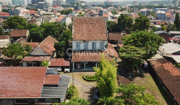 Rumah Klasik Tempo Dulu di Pusat Kota Kembangsari,kota Semarang Dijual  2