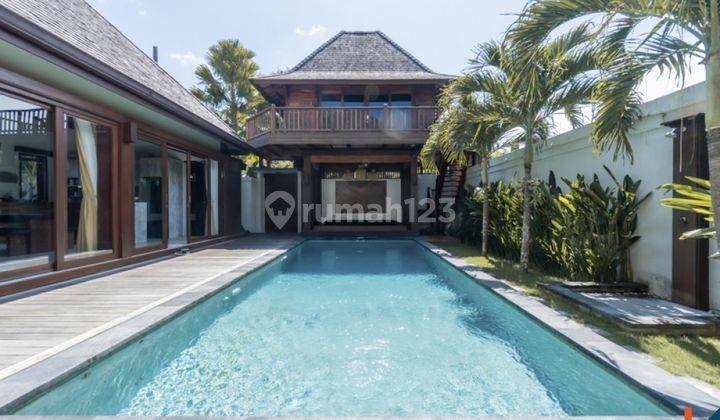 STYLISH FOUR BEDROOMS FREEHOLD VILLA IN PECATU VL2470 1