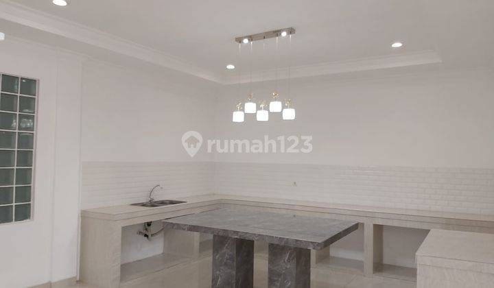 TURUN HARGA DIJUAL RUMAH SANGAT MEWAH DI KEMANG RAYA JAKARTA 2