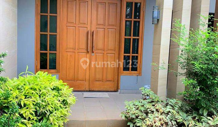 Dijual Rumah Strategis Asri Daerah Kebayoran Lama Rp. 11 M nego 1