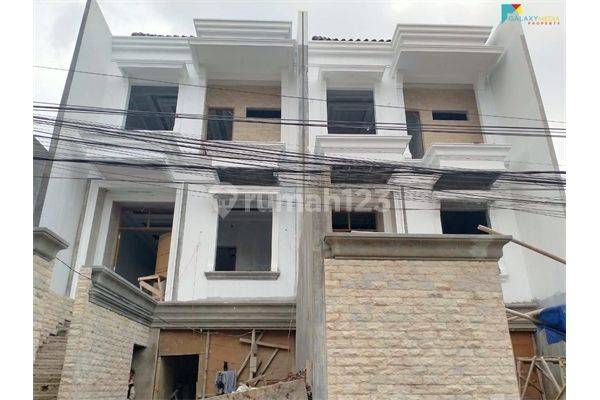 Rumah Baru Modern Kawasan Elit Jagakarsa Jakarta Selatan  1