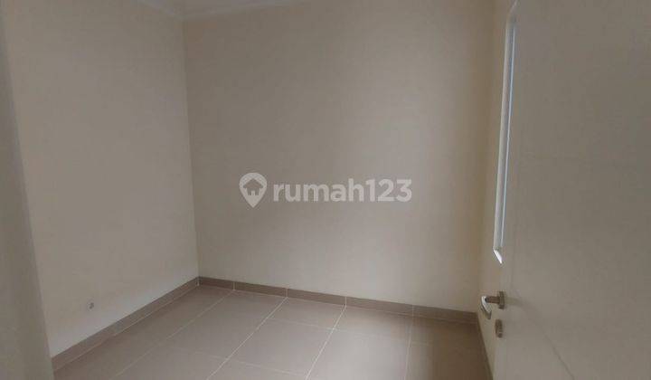 Di Jual 1 Unit rumah minimalis 2lantai trawat rapih harga ekonomis Cluster Agnesi  2