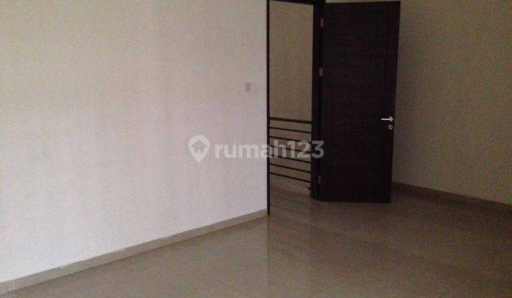 RUMAH MEKARWANGI SEMI FURNISHED SIAP HUNI  2