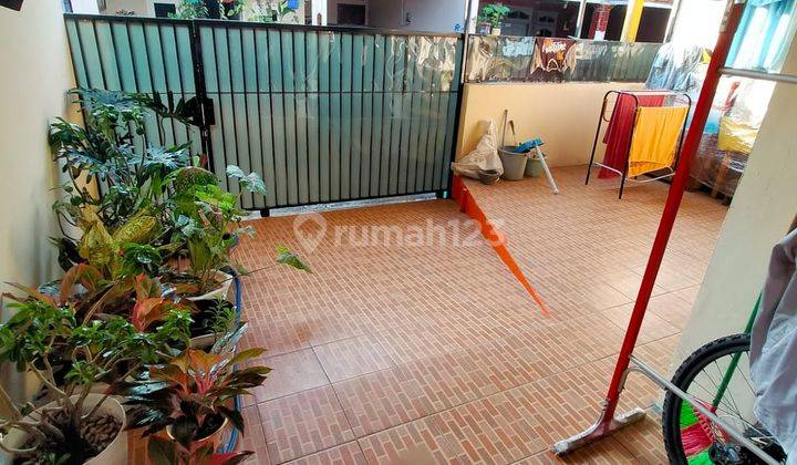 Di Jual Rumah di belakang Sumarrecon Mall serpong kelapa dua 1