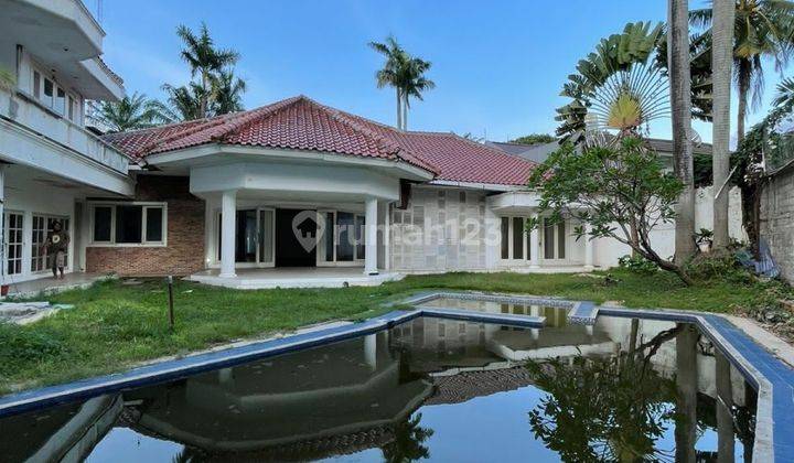 DIJUAL RUMAH ASRI DEPAN TAMAN di Jl MARTIMBANG, KEBAYORAN BARU 1