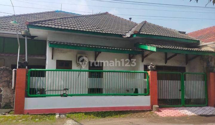 Rumah 2 lantai dekat sekolah dan perkantoran   2