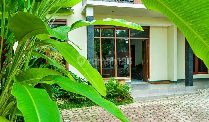 Disewakan Rumah Villa Dengan Kolam Renang Di Ciumbuleuit Bandung  2