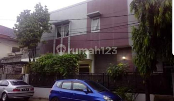 Rumah Tinggal + Kost 6 Kamar di Tebet Jakarta Selatan