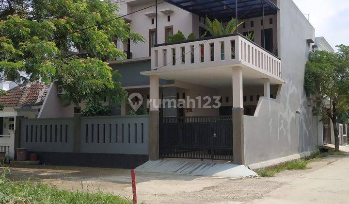 Di Jual Cepat (BU) Rumah 2 lantai hook full purnish Bumi Telukjambe di Karawang Barat  1