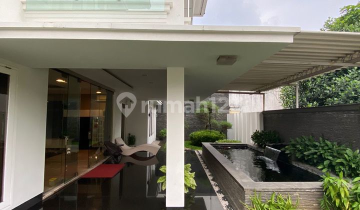 RUMAH SUPER MEWAH  DI JALAN KALIURANG KM 6 2