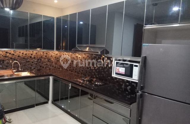 rumah strategis, murah, siap huni ada 4 unit AC dan sudah Hak Milik, Jl. Albayinah Bintaro Tangerang