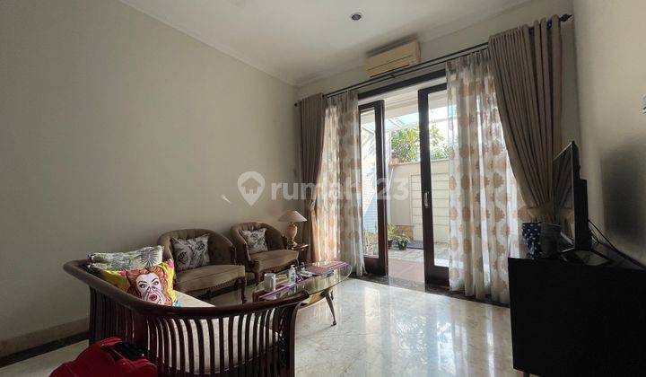 Rumah Bagus Dengan Private Pool Dalam Townhouse Dekat AIS Pejaten, Jakarta Selatan 2