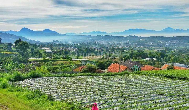 HOME / VILLA LEMBANG BANDUNG VIEW SPEKTAKULAR DARI BALKON 500mtr DARI TEMPAT WISATA MURAH 1