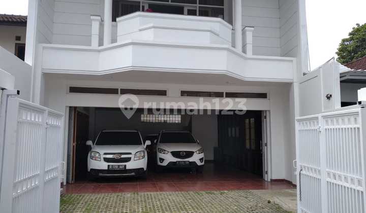 Dijual Rumah Bagus di Suryalaya Bandung 1