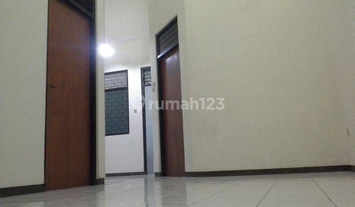 Rumah Sudah Renovasi Sertifikat Hak Milik di Taman Pondok Indah, Surabaya 2