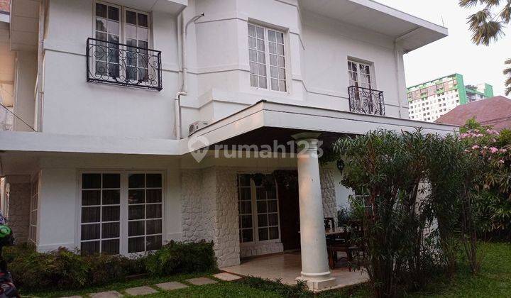  Sale Rumah Luas Dengan Paviliun, Turun Harga Me002 2