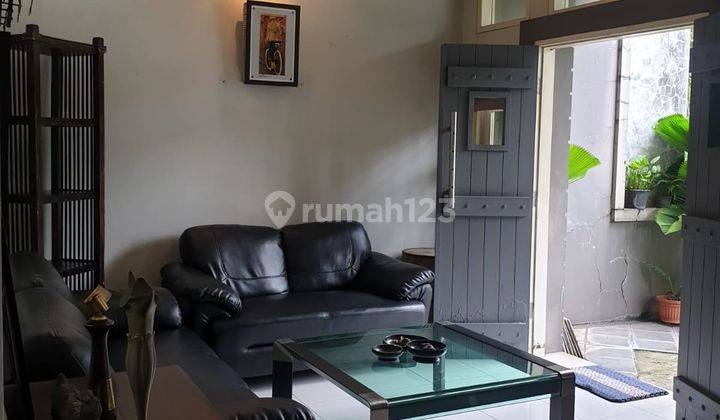 DIJUAL RUMAH SEMI FURNISHED 2 LANTAI DI VILLA GALAXY, JAKASETIA, BEKASI SELATAN 2