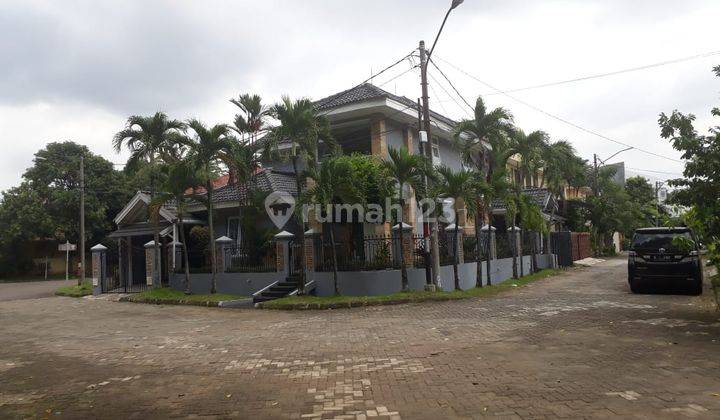 Butuh Cepat Rumah Bintaro Sektor 9 Hook Depan Taman, Strategis Jalan depan Rumah Lebar 20 Meter 1