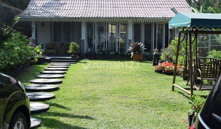 Dijual cepat Villa apik area Mega Mendung Puncak Bogor 1