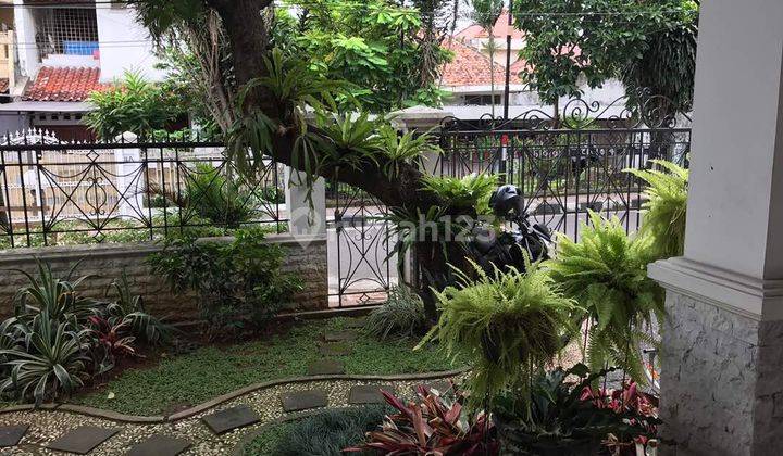 Rumah Besar Di Lingkungan Nyaman Di Dempo, Pegangsaan Menteng Jakarta Pusat. 1