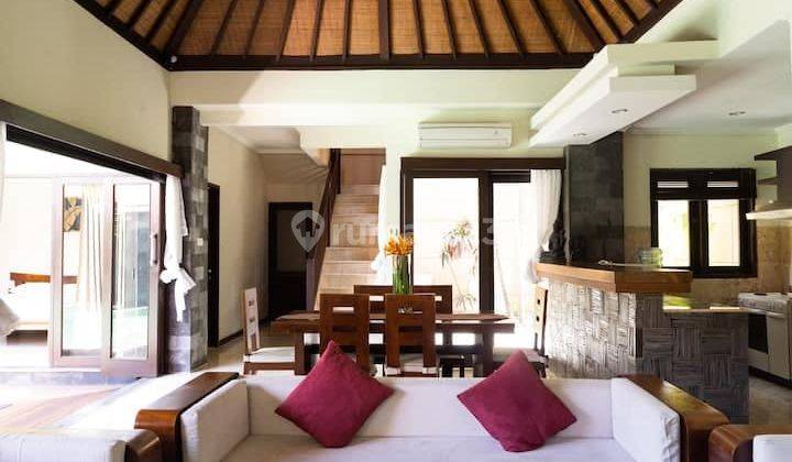 3 BEDROOMS MINIMALIST VILLA IN PRIME  LOCATION SEMINYAK 2