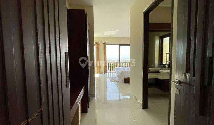 VILLA WITH AIRPORT AND OCEAN VIEW IN UNGASAN 2