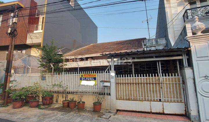 RUMAH TUA KEBAYORAN BARU LINGKUNGAN TENANG 1