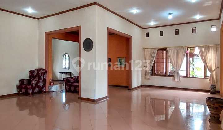 Rumah satu lantai pesanggrahan kebayoran lama  2