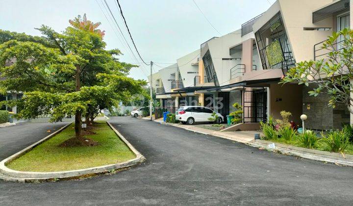 Rumah Cantik Semi Furnishe Cigadung Dekat Cikutra, Tubagus Ismail, Dago, Bandung 1