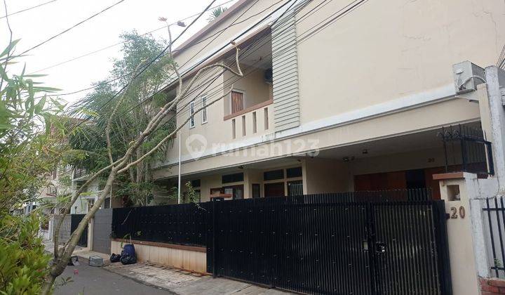 Di jual rumah bagus lokasi aman di pulo asem jakarta timur 1