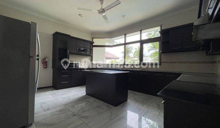 Dijual Cepat 3 - Unit Rumah Exclusive, Hunian Mewah & Elegan Dengan Private Swimming Pool,lokasi Strategis,jl.teladan,cilandak.jakarta Selatan. 2