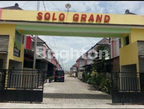 Di  Rumah Bagus Dlm Perumahan Solo Grand 2