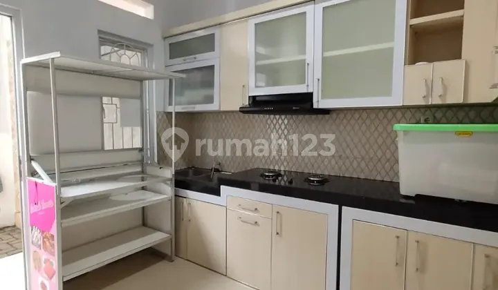 Hanya 990juta Rumah Di Town House, 2 Lantai, Sukamaju Depok Dekat Mall Pesona Square 