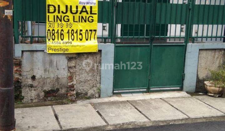 Turun Harga Rumah  Besar Di Glodok Hitung Tanah Jarang Ada 1