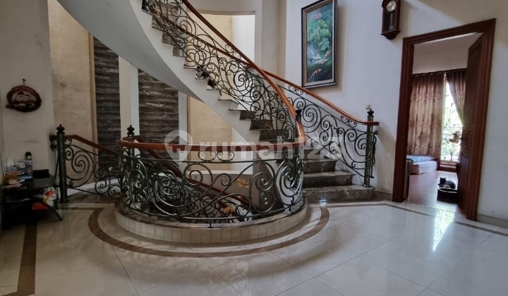 Rumah Hoek Mewah Siap Pakai 2