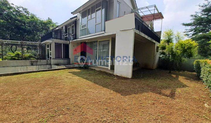 Rumah dijual, view bagus hadap ke gunung, taman luas 2