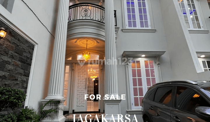 Di jual rumah mewah design european classic di Jagakarasa Jaksel 1