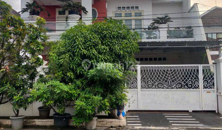 RMH KOKOH ADA KOLAM RENANG JACCUZI 1