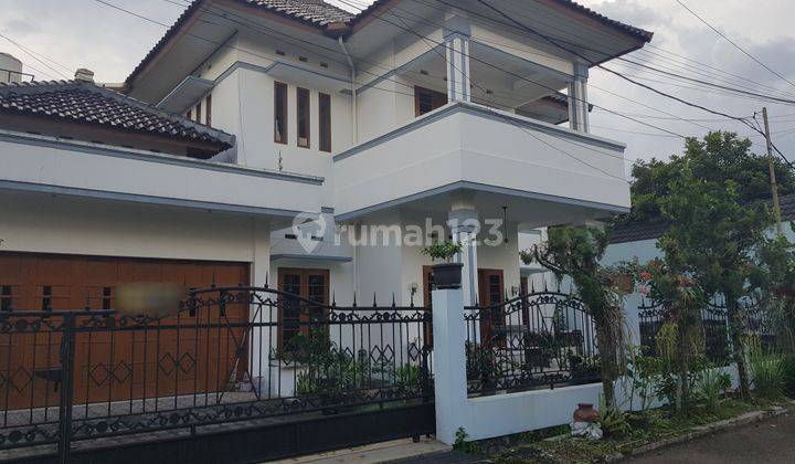 Rumah Besar dan Terawat di Arcamanik Jalan Golf 1