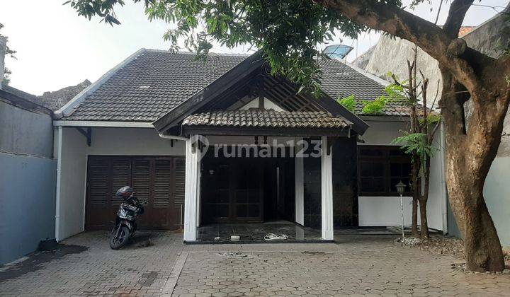 Rumah Dengan Halaman Luas di Serengan Solo 2