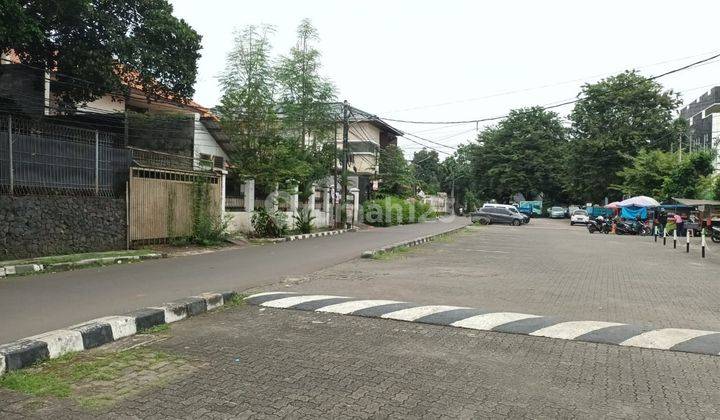 Strategis rumah lama Jalan Karmel Raya, Kebon Jeruk, Jakarta Barat 2